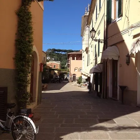 Ferienhaus Appartamento Porto Azzurro *